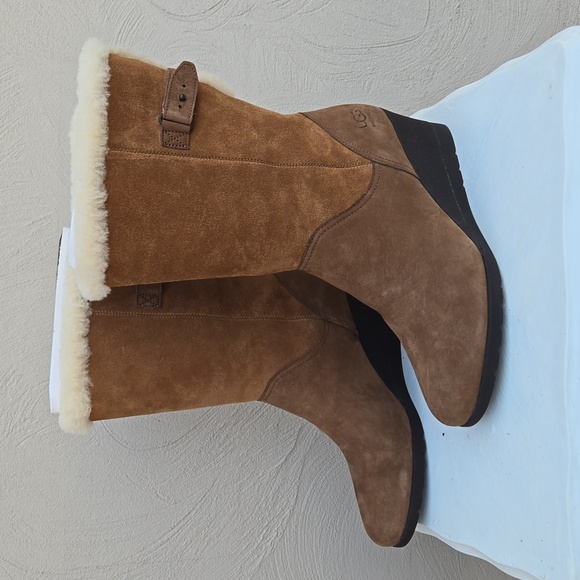 Ugg boots - Picture 4 of 13